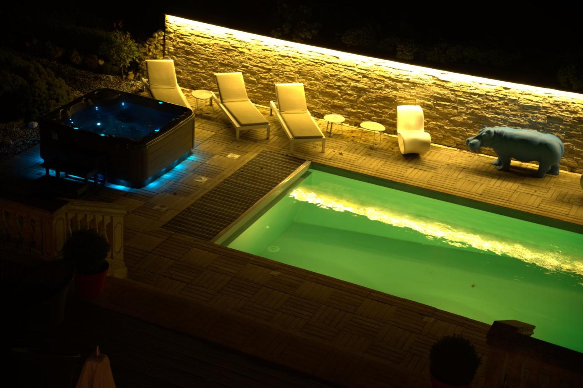 Hotel La Villa Eugene เอแปร์เน ภายนอก รูปภาพ